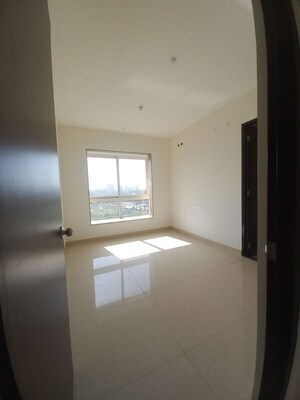 Room in 2.5 BHK Apartment at Hubtown Rising City, Ghatkopar East – for Sale