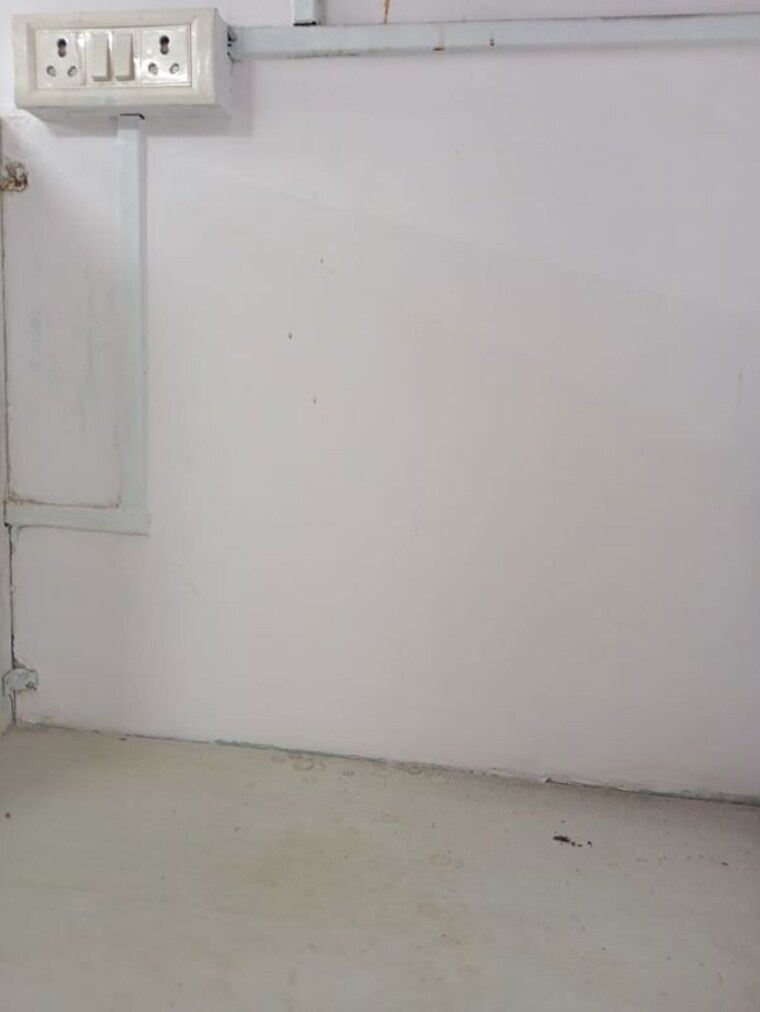 Room, vashi sector 10 Commercial Office Space 459 Sq.Ft. In Vashi Sector 10 Navi Mumbai 10435896