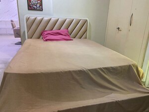 Bedroom in 2.5 BHK Apartment at Gaur City 2 - 12th Avenue, Sector 16c Greater Noida – for Rent