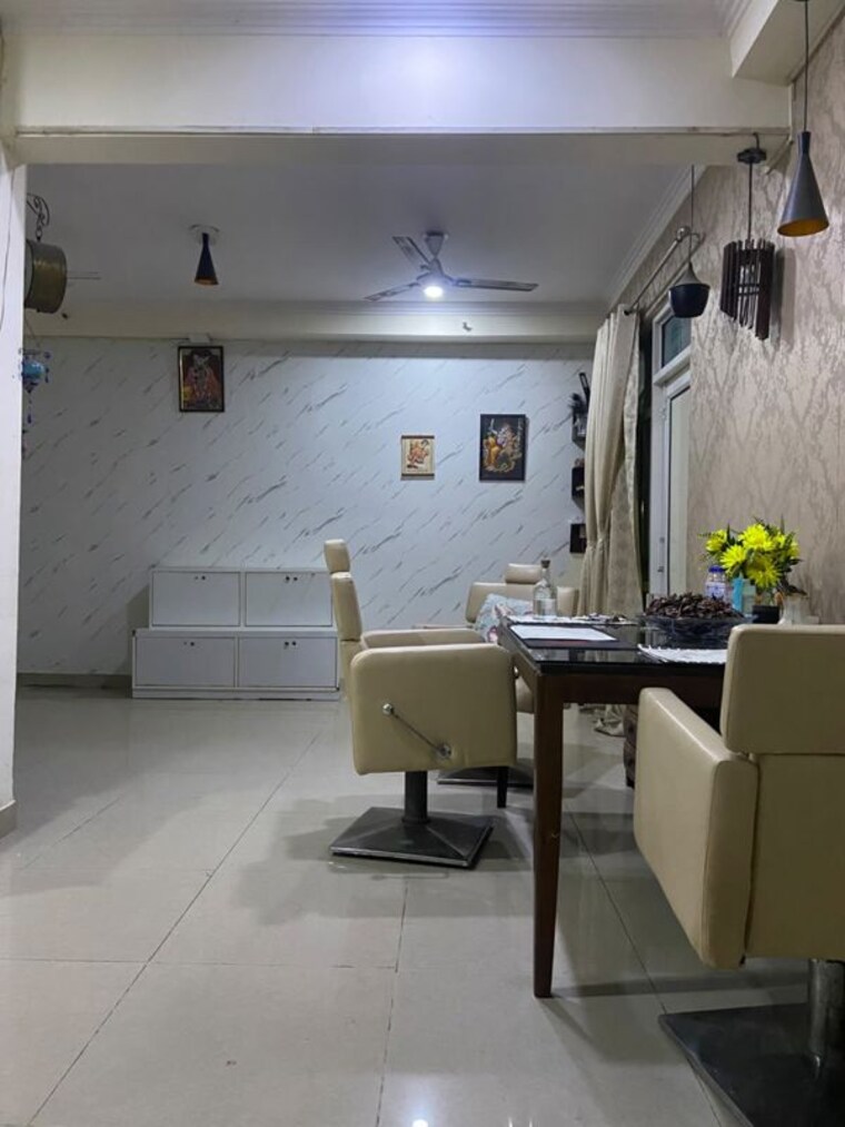Living Room, gaur-city-2-12th-avenue 2.5 Bedroom 1255 Sq.Ft. Apartment In Sector 16c Greater Noida Greater Noida 10435921