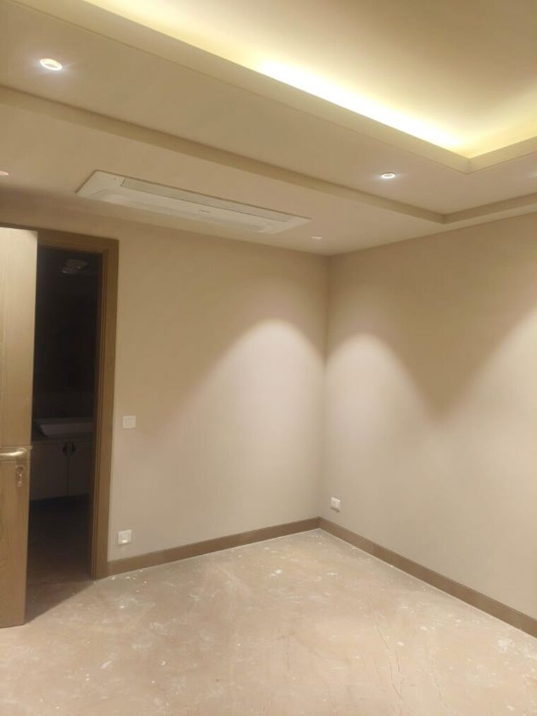 Room, chanakyapuri 3 Bedroom 375 Sq.Yd. Builder Floor In Chanakyapuri Delhi 10435948