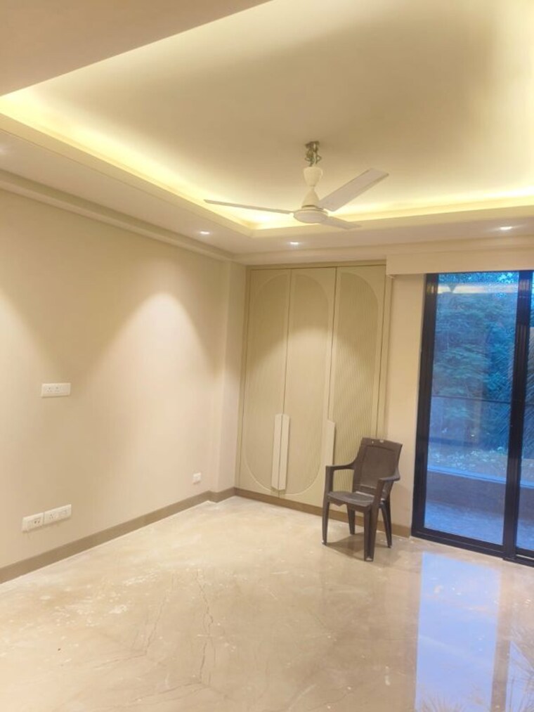 Room, chanakyapuri 3 Bedroom 375 Sq.Yd. Builder Floor In Chanakyapuri Delhi 10435948