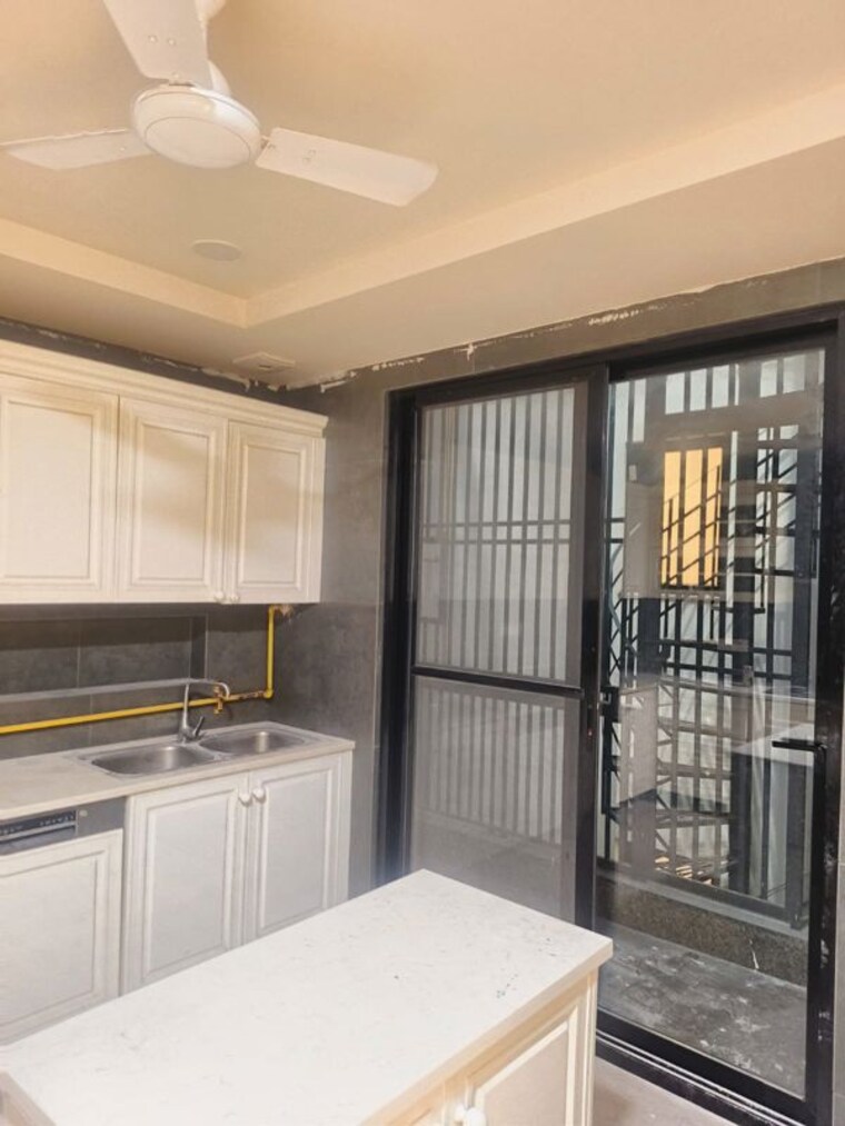 Kitchen, chanakyapuri 3 Bedroom 375 Sq.Yd. Builder Floor In Chanakyapuri Delhi 10435948