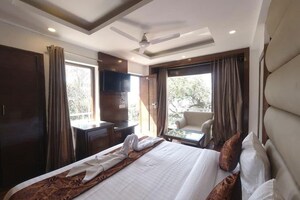 Bedroom in 3 BHK Builder Floor at M3M City Of Dreams, Sector 36 – for Sale