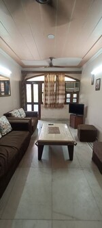 3 BHK + Extra Room,Store Room 1300 Sq.Ft. Apartment in Rohini Sector 9