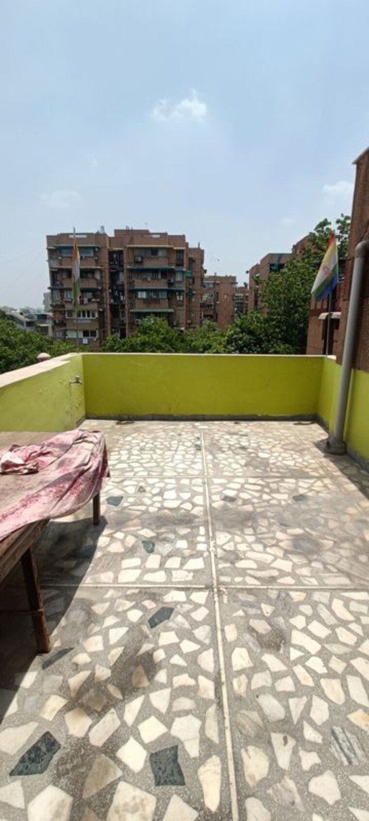 Balcony, rohini sector 9 3 Bedroom 1300 Sq.Ft. Apartment In Rohini Sector 9 Delhi 10436010