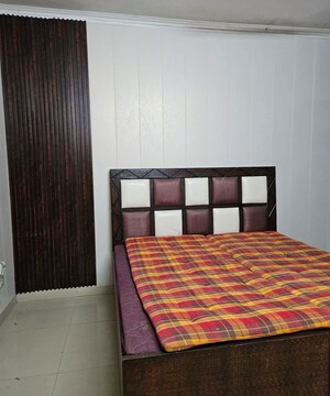 Bedroom in 2 BHK Apartment at Penta Homes, Vip Road – for Rent