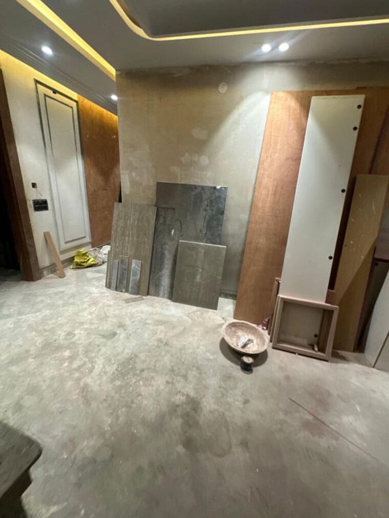 Hall, new rajinder nagar 3 Bedroom 200 Sq.Yd. Builder Floor In New Rajinder Nagar Delhi 10436024