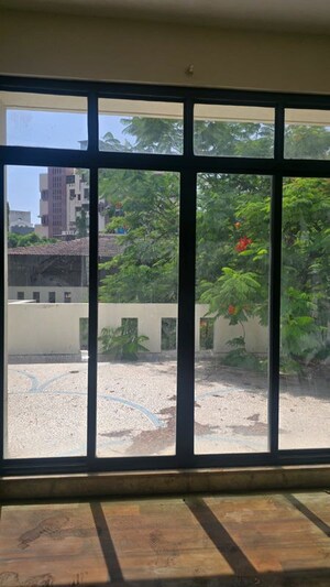 Room in 4 BHK Villa at Sharada Oxford Classic, Wanowrie – for Rent