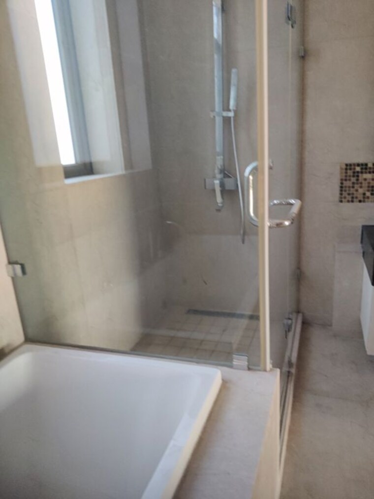 Bathroom, m3m-golf-estate 3.5 Bedroom 5100 Sq.Ft. Apartment In Sector 65 Gurgaon 10436034