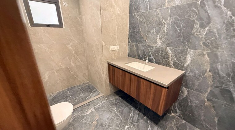 Kitchen, gulshan-avante 4 Bedroom 3200 Sq.Ft. Apartment In Sector 16b Greater Noida Greater Noida 10436082