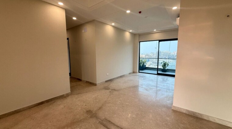 Room, gulshan-avante 4 Bedroom 3200 Sq.Ft. Apartment In Sector 16b Greater Noida Greater Noida 10436082