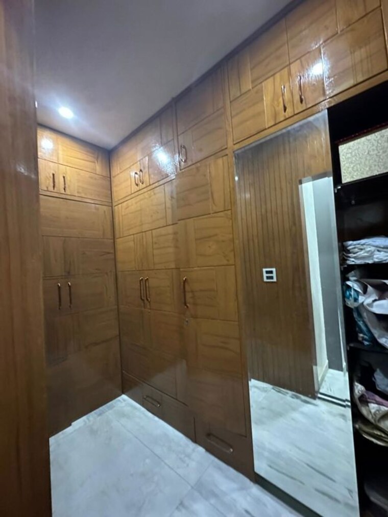 Bathroom, sector 15 3 Bedroom 250 Sq.Ft. Builder Floor In Sector 15 Panchkula 10436129