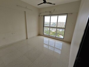 Room in 1 BHK Apartment at Neelam Solstice, Ghatkopar East – for Rent