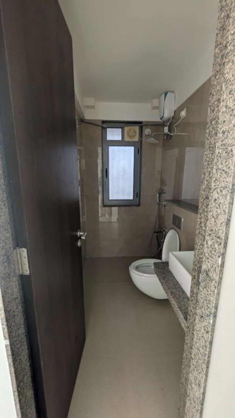 Bathroom, sunteck-city-avenue-4 2 Bedroom 805 Sq.Ft. Apartment In Goregaon West Mumbai 10436096
