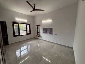 3 BHK Builder Floor For Sale in Sector 17