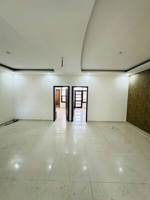 Room in 3 BHK Builder Floor at Preet Colony – for Sale