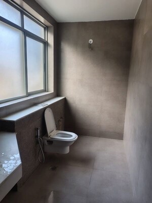 Bathroom in 4 BHK Villa at Unitech Uniworld Resorts-The Residences, Sector 33 – for Rent