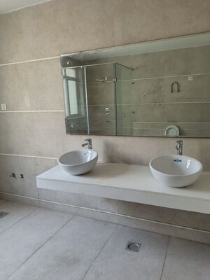 Bathroom in 4 BHK Villa at Unitech Uniworld Resorts-The Residences, Sector 33 – for Rent