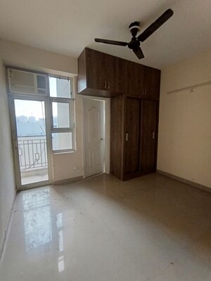 Room in 2 BHK Apartment at Shree Vardhman Mantra, Sector 67 – for Rent