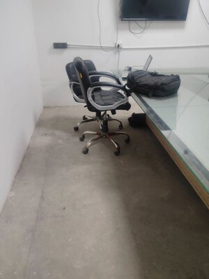 Parking in  Office Space at Adihm Ithums Galleria, Alpha Ii Greater Noida – for Sale