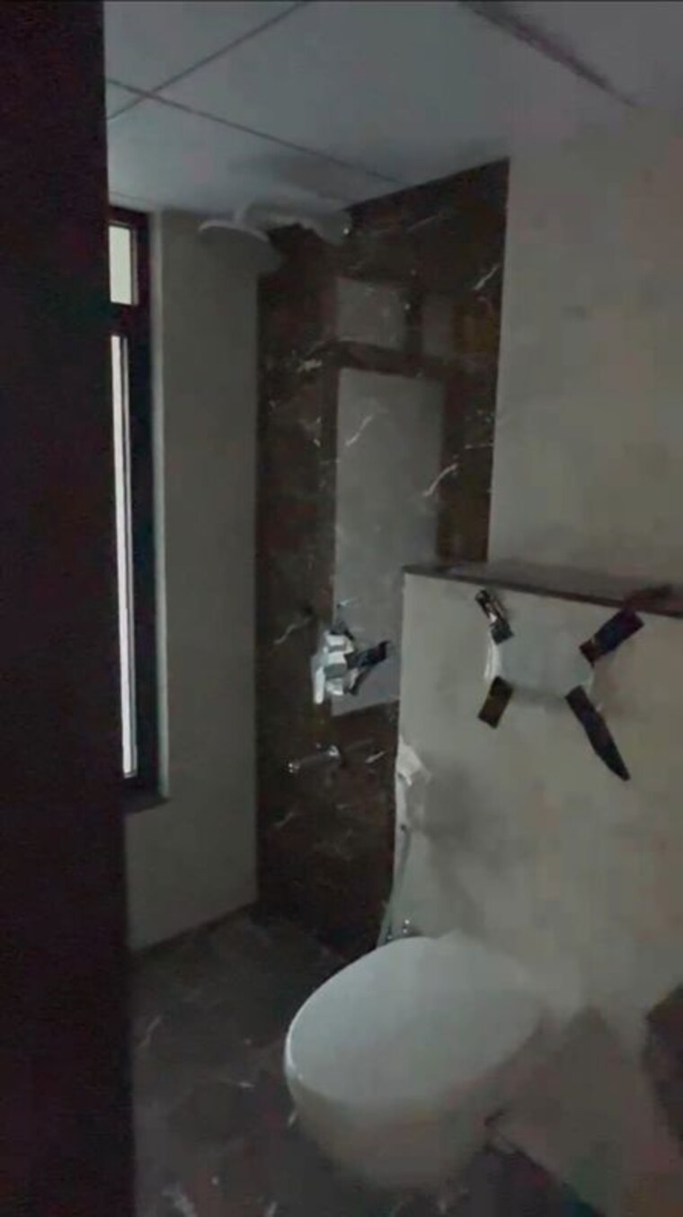 Bathroom, duville-riverdale-grove 2 Bedroom 706 Sq.Ft. Apartment In Kharadi Pune 10436202