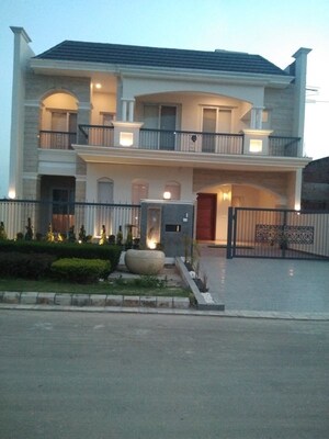 5 BHK Villa – Exterior View View at North Mullanpur - for Sale