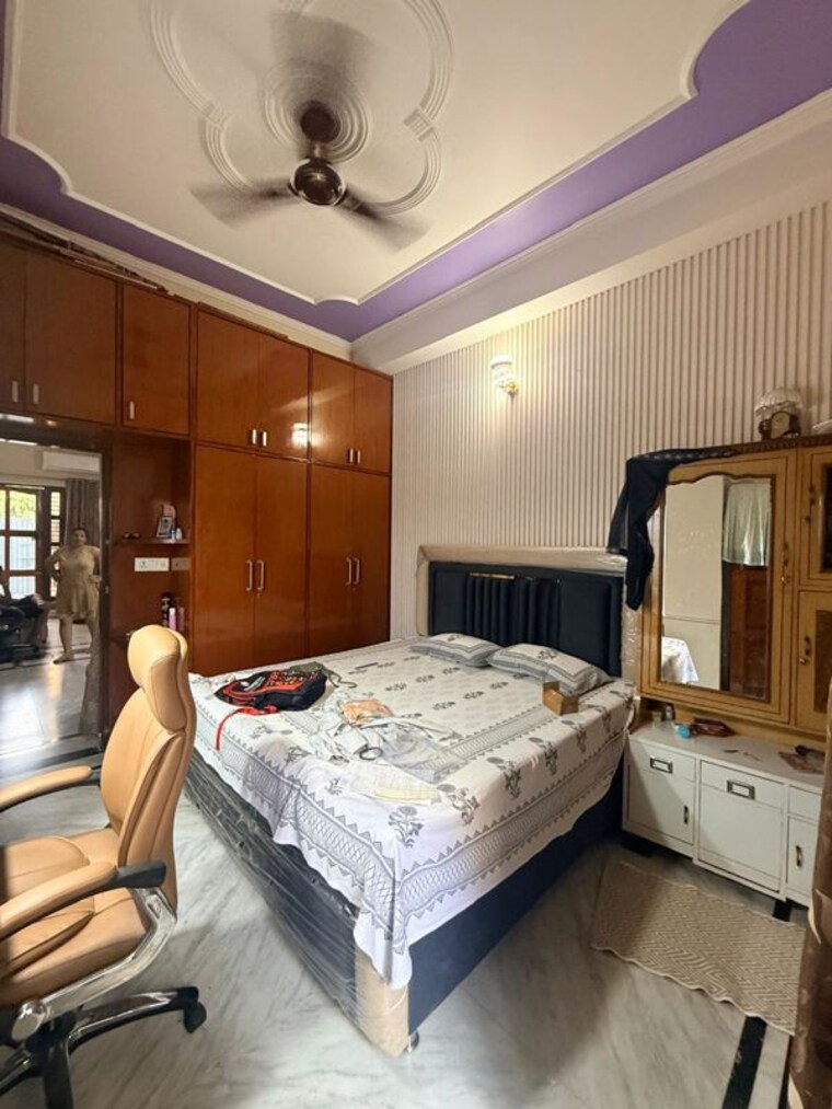 Bedroom, sector 23 2.5 Bedroom 1200 Sq.Ft. Villa In Sector 23 Gurgaon 10436236