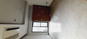 Room in 3 BHK Apartment at Aparna One Pokkulwada, Shaikpet – for Rent