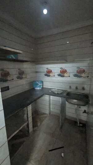 Team Area in 2 BHK Builder Floor at Pitampura – for Rent