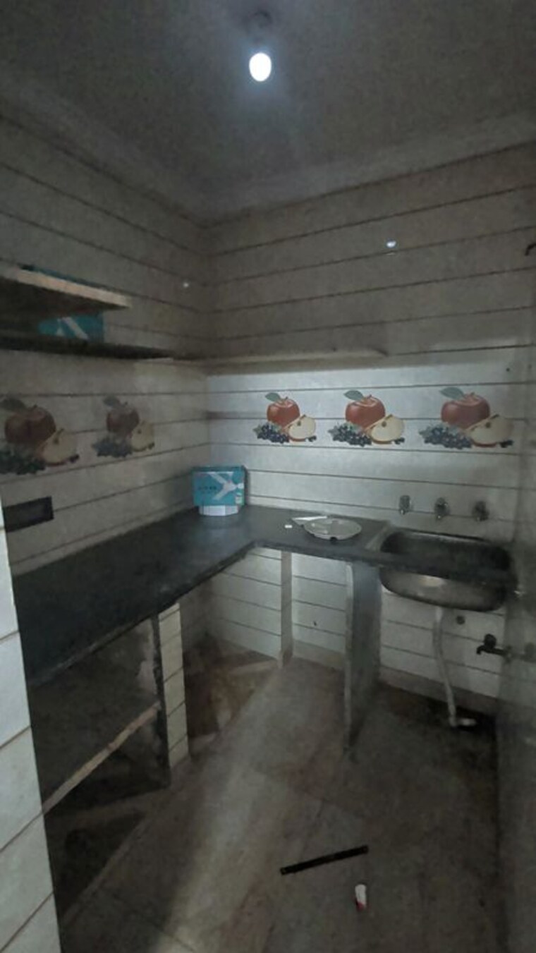 Team Area, pitampura 2 Bedroom 800 Sq.Ft. Builder Floor In Pitampura Delhi 10436289