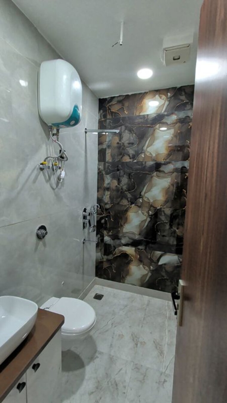undefined, pitampura 3 Bedroom 1200 Sq.Ft. Builder Floor In Pitampura Delhi 10436303