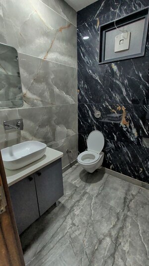 Bathroom in 3 BHK Builder Floor at Pitampura – for Rent