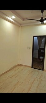 1 Rk  600 Sq.Ft. Builder Floor in Rohini Sector 7