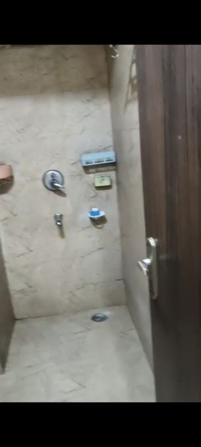 Bathroom, pitampura 2 Bedroom 800 Sq.Ft. Builder Floor In Pitampura Delhi 10436356