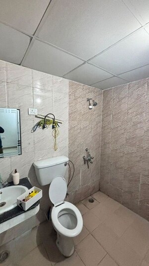 Bathroom in 3 BHK Apartment at Nimbus Express Park View - II, Chi V Greater Noida – for Sale