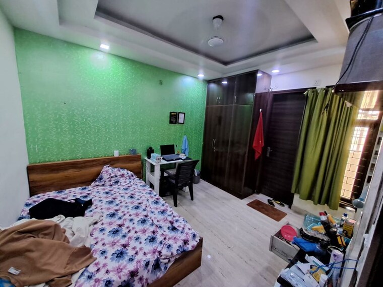 Bedroom, rohini sector 28 4 Bedroom 1500 Sq.Ft. Builder Floor In Rohini Sector 28 Delhi 10436386