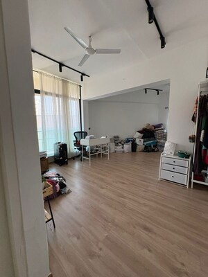 Parking in 3.5 BHK Apartment at Shivraj Height, Khar West – for Rent