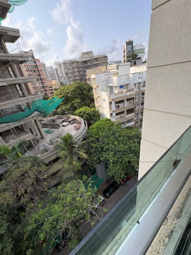 Balcony, shivraj-height 3.5 Bedroom 2000 Sq.Ft. Apartment In Khar West Mumbai 10436388