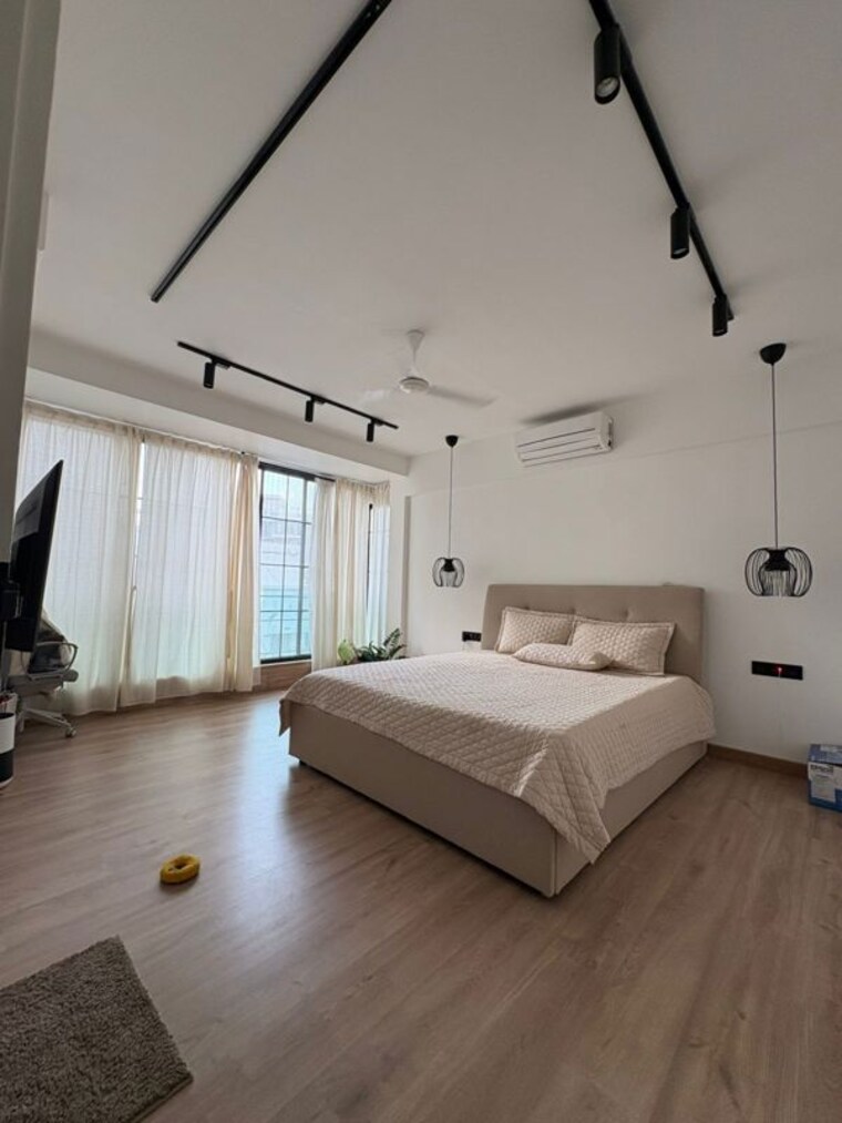 Team Area, shivraj-height 3.5 Bedroom 2000 Sq.Ft. Apartment In Khar West Mumbai 10436388