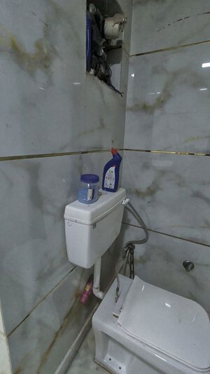 Furnished Amenities in 2 BHK Builder Floor at Pitampura – for Rent