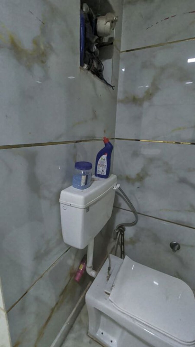 undefined, pitampura 2 Bedroom 800 Sq.Ft. Builder Floor In Pitampura Delhi 10436405