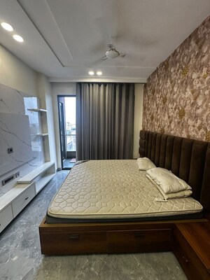Bedroom in 1 BHK Builder Floor at Sector 52 – for Rent