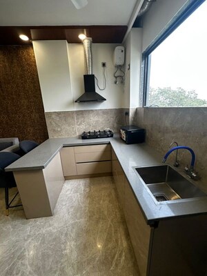 Team Area in 1 BHK Builder Floor at Sector 52 – for Rent