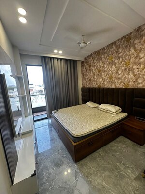 Bedroom in 1 BHK Builder Floor at Sector 52 – for Rent