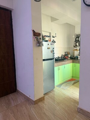 Room in 3 BHK Apartment at Gaur Atulyam Gravity, Omicron I Greater Noida – for Rent