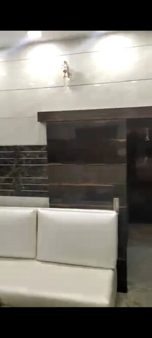Furnished Amenities in 2 BHK Builder Floor at Pitampura – for Rent