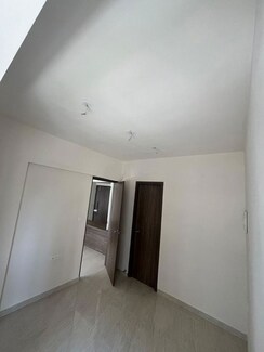 2 BHK Apartment For Rent in Lodha Downtown