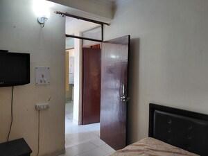Room in 1 BHK Apartment at Vasant Kunj – for Rent
