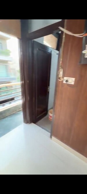 Furnished Amenities in 2 BHK Builder Floor at Pitampura – for Rent